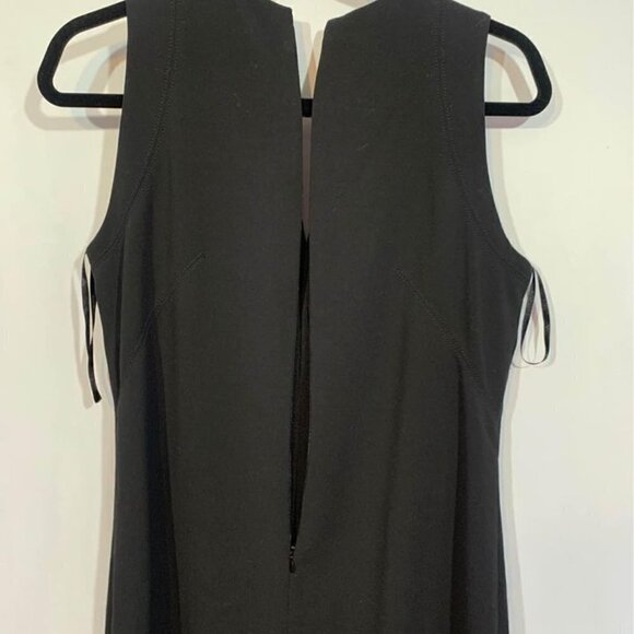 🔆white House Black Market dress. Black. Size 8. Fully lined. Front cutout. - Picture 8 of 10